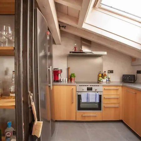 Big Mountain House Alpes Travel Les Praz Sleeps 8 샬레