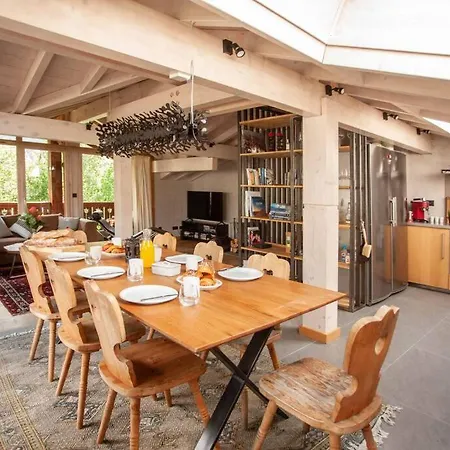 Big Mountain House Alpes Travel Les Praz Sleeps 8 샬레