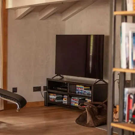 샬레 Big Mountain House Alpes Travel Les Praz Sleeps 8 샤모니