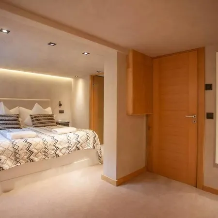 Big Mountain House Alpes Travel Les Praz Sleeps 8 샬레 샤모니